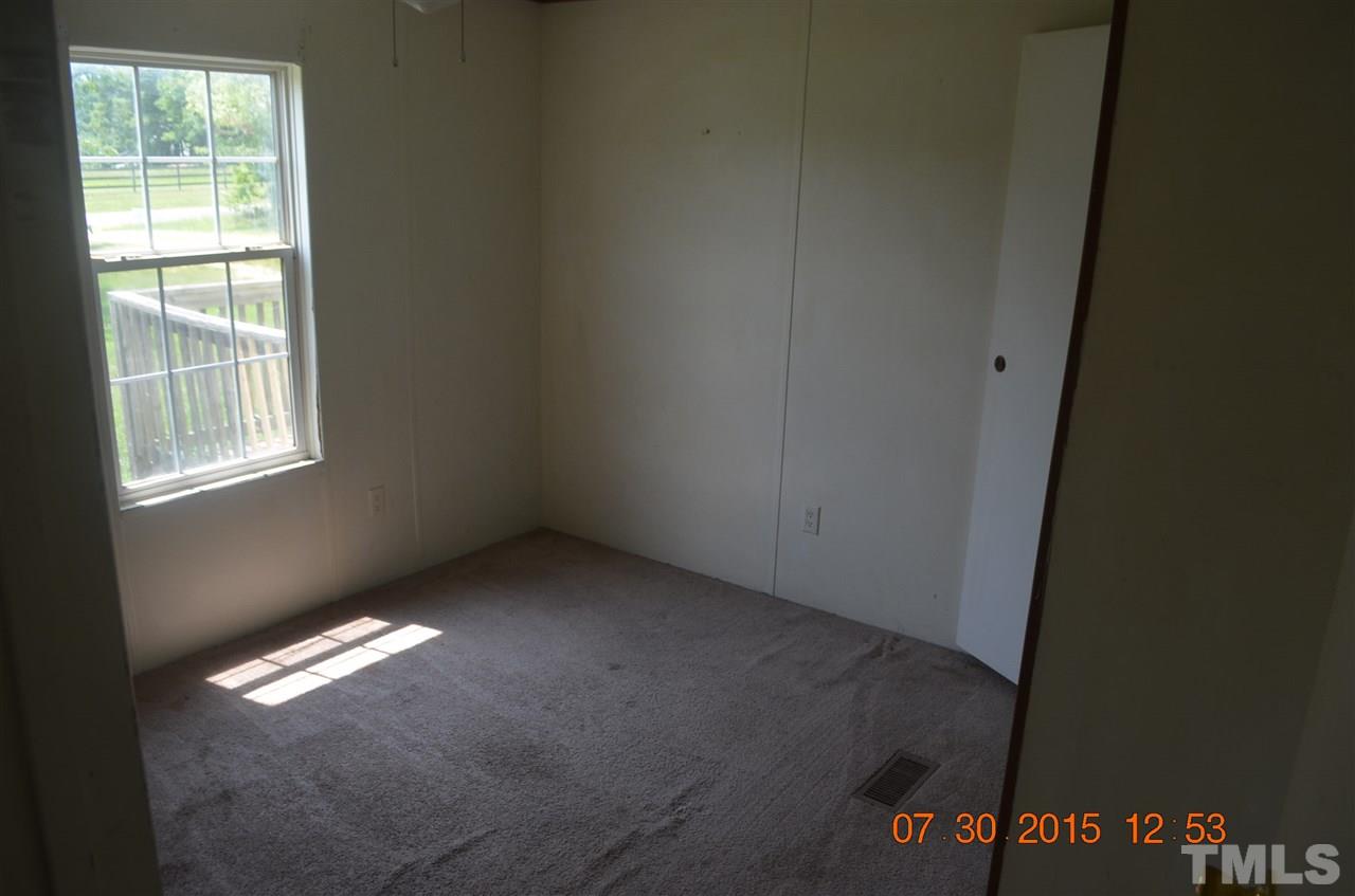 579 Walter Bowen Road Henderson, NC 27537 - Photo 5 of 6 Gallery Image 5