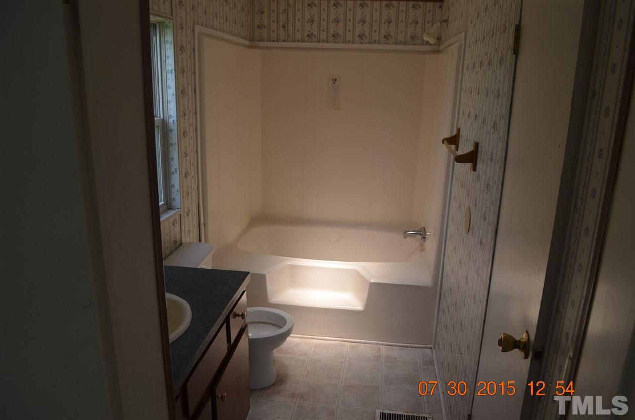 579 Walter Bowen Road Henderson, NC 27537 - Photo 6 of 6 Gallery Image 6
