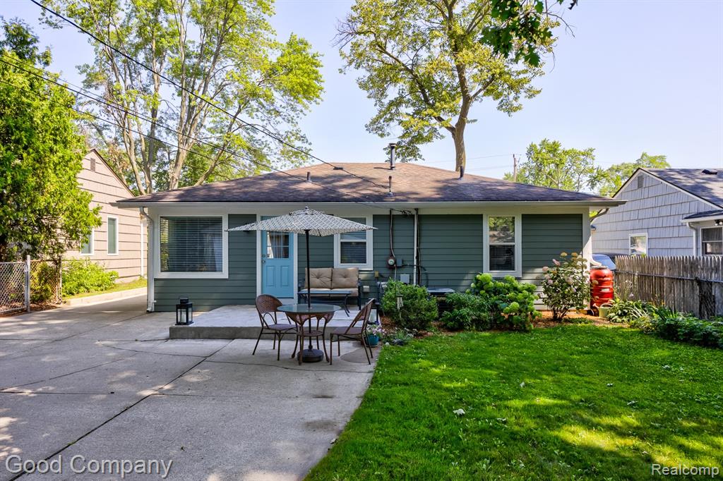 15925 West 14 Mile Road Franklin, MI 48025 - Photo 28 of 29