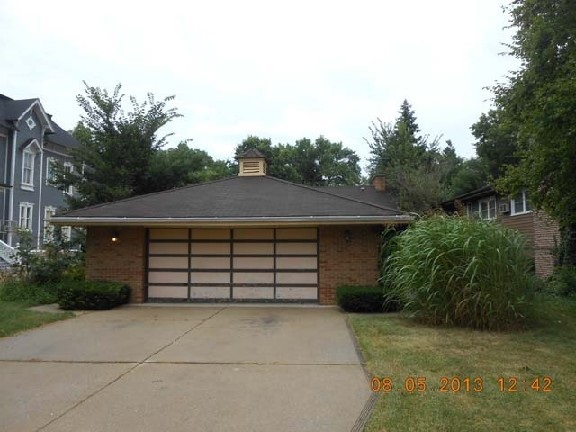 92 Riverside Road Riverside, IL 60546 - Photo 1 of 16