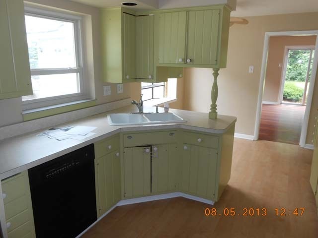 92 Riverside Road Riverside, IL 60546 - Photo 6 of 16