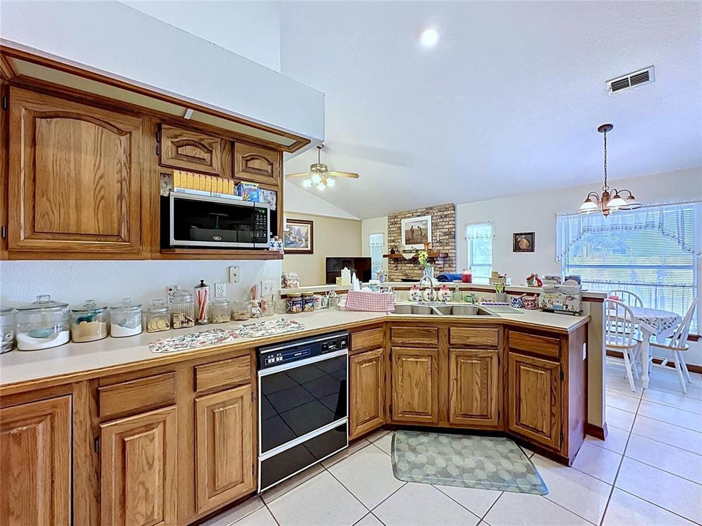 1681 East Spring Ridge Circle Winter Garden, FL 34787 - Photo 18 of 70