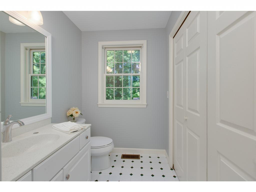 10 Golfview Road Windham, NH 03087 - Photo 12 of 36