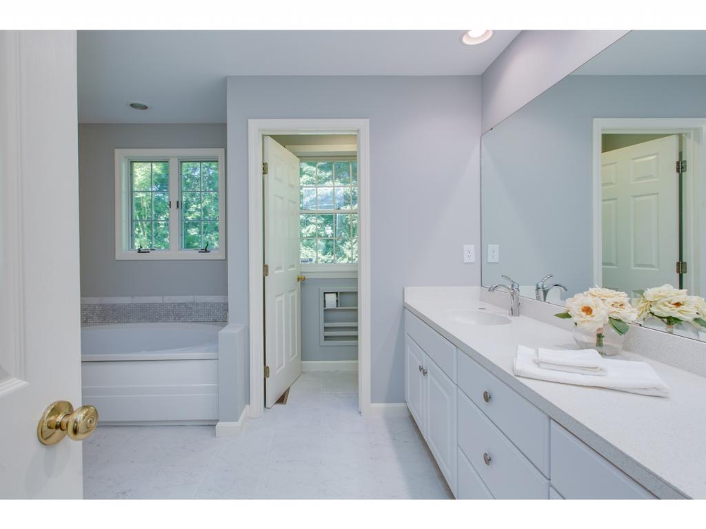 10 Golfview Road Windham, NH 03087 - Photo 15 of 36