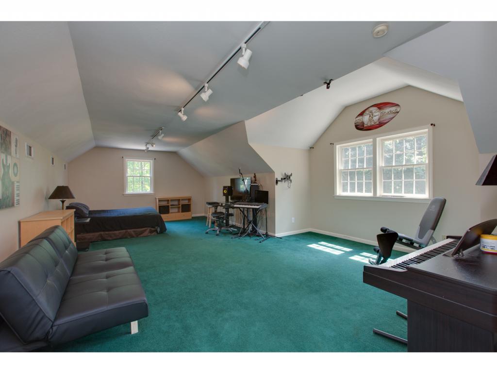 10 Golfview Road Windham, NH 03087 - Photo 28 of 36