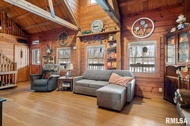 $475,000 | 5012 Kinsinger Lane, Pleasant Plains, IL 62677