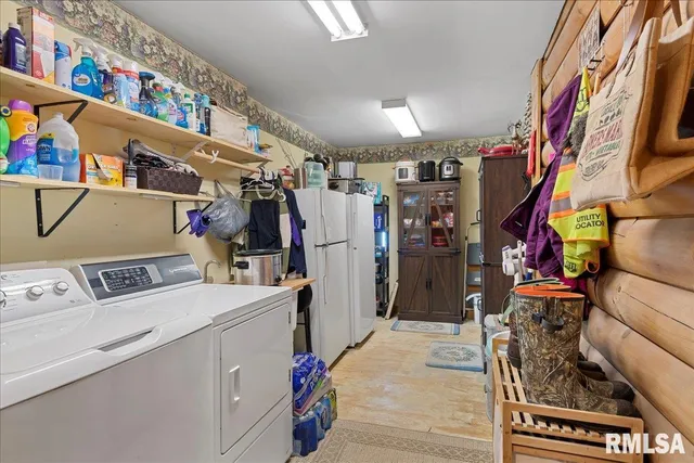 $475,000 | 5012 Kinsinger Lane, Pleasant Plains, IL 62677