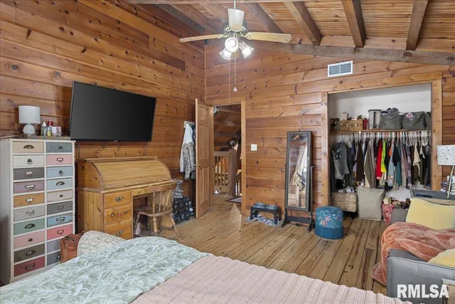 $475,000 | 5012 Kinsinger Lane, Pleasant Plains, IL 62677