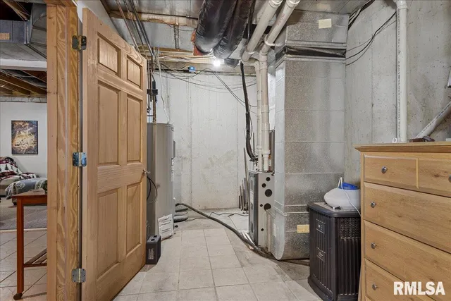 $475,000 | 5012 Kinsinger Lane, Pleasant Plains, IL 62677