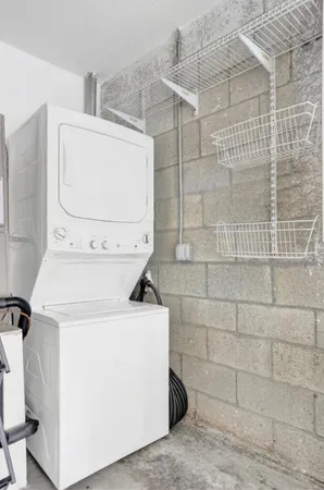 $3,300 | 4332 Northwest 1st Terrace, Deerfield Beach, FL 33064