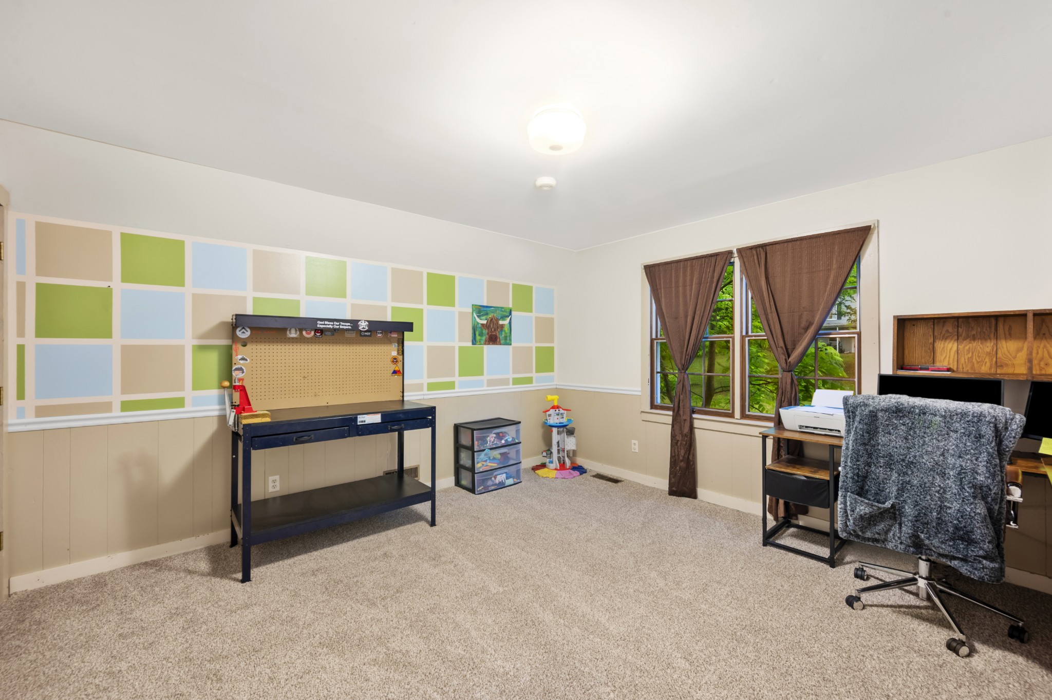 105 Flower Lane Paris, TN 38242 - Photo 19 of 25 a view of a livingroom with furniture and a window