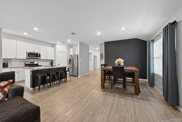 $2,450 | 5877 Companion Loop, Bulverde, TX 78163