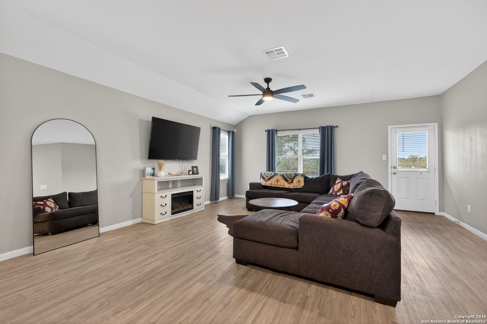 5877 Companion Loop Bulverde, TX 78163 - Photo 5 of 31