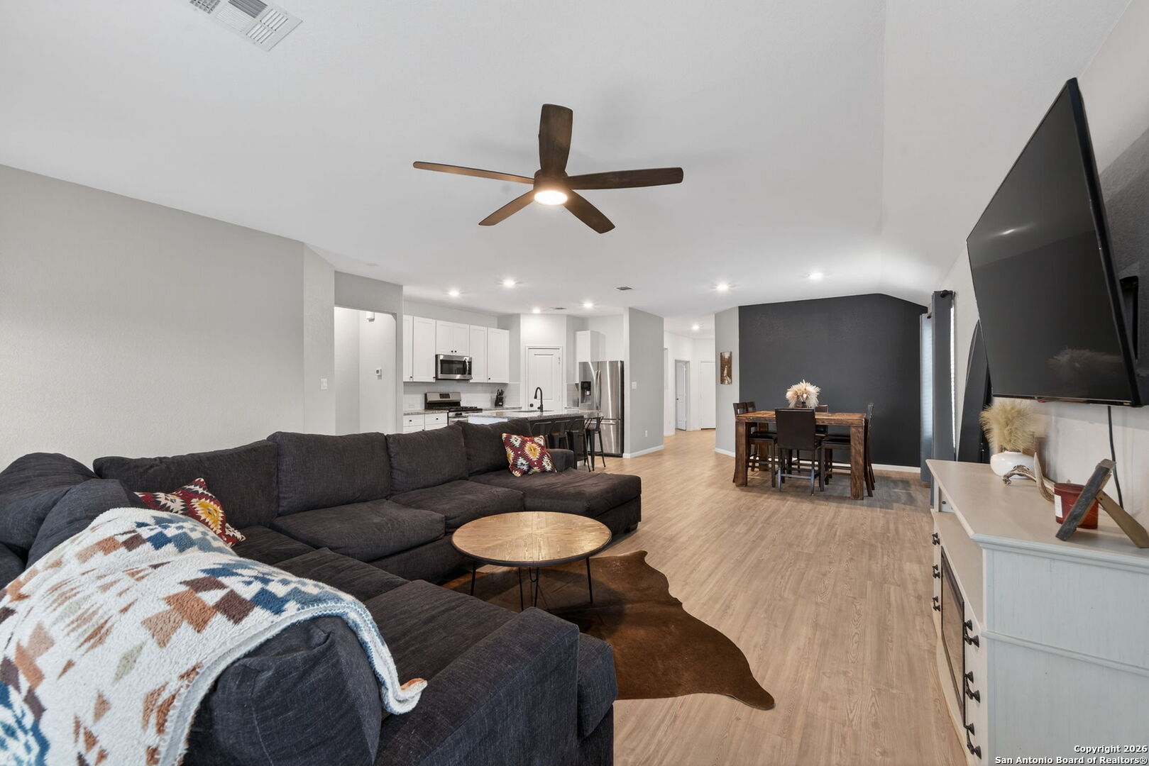 5877 Companion Loop Bulverde, TX 78163 - Photo 9 of 31