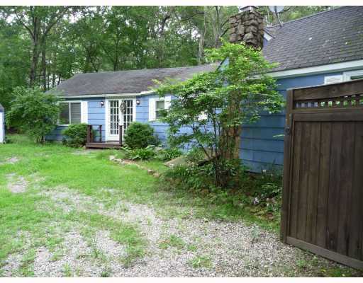 1467 Middle Road East Greenwich, RI 02818 - Photo 11 of 11 Exterior Front. Gated entry way.
