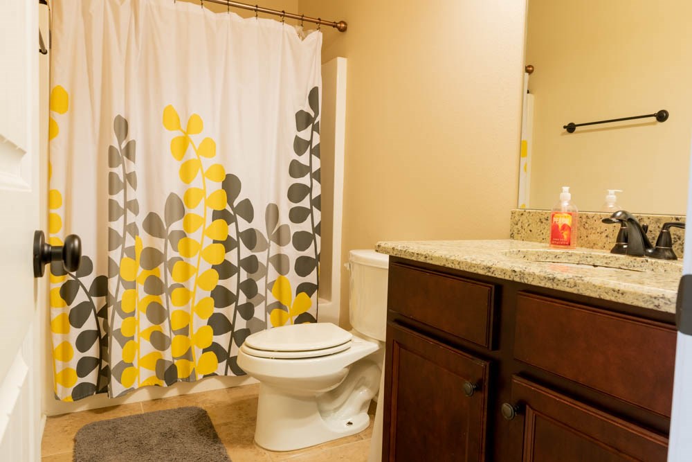 18912 Brixham Court Foley, AL 36535 - Photo 21 of 26 2ND FLOOR BATH