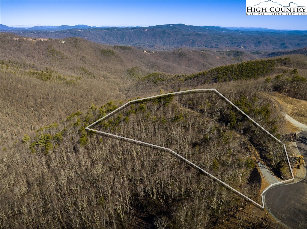 21 Bluebell Trail Boone, NC 28607 - Photo 4 of 30 Gallery Image 4