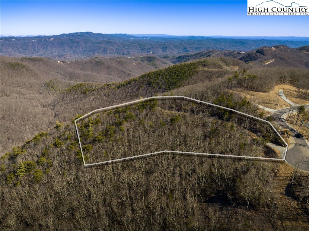 21 Bluebell Trail Boone, NC 28607 - Photo 5 of 30 Gallery Image 5