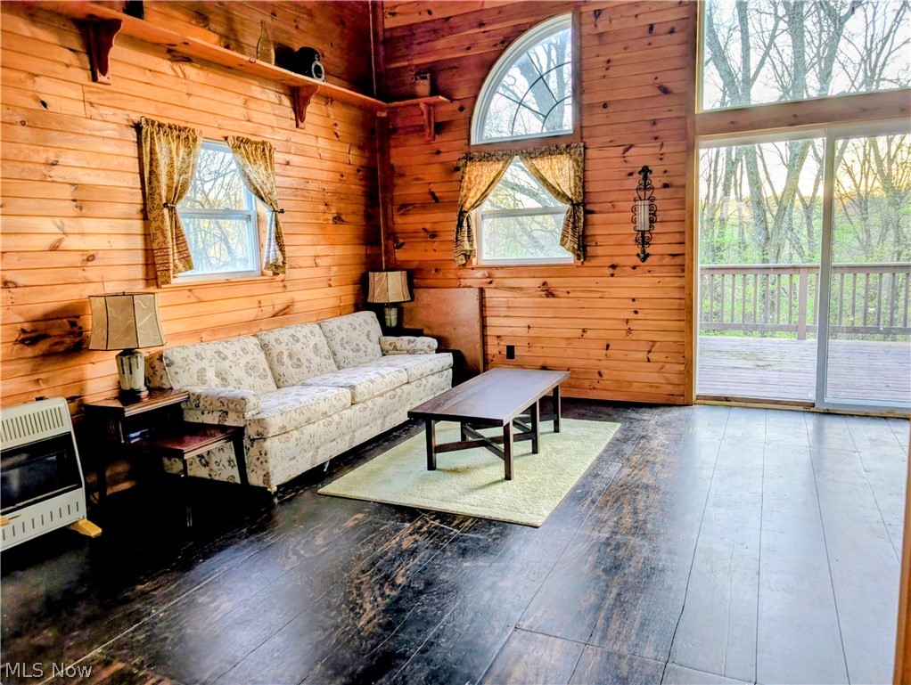 66323 Lake Road Cambridge, OH 43725 - Photo 11 of 44