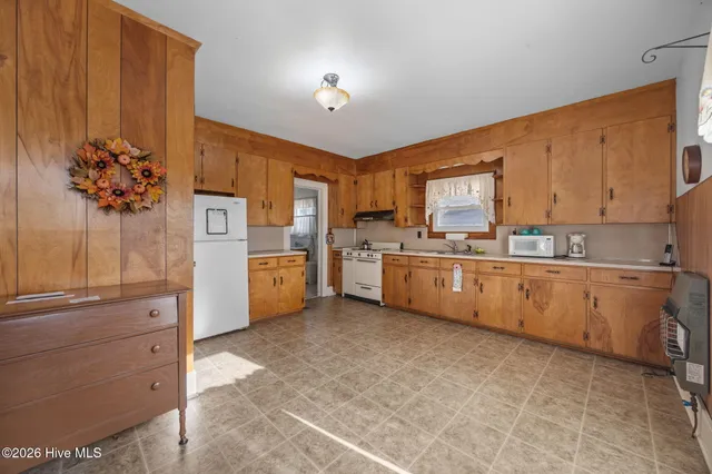 $374,500 | 24052 Highway 32, Plymouth, NC 27962