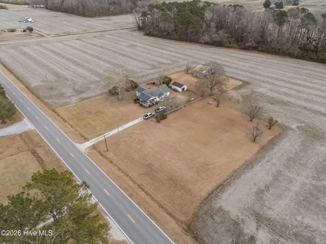 $374,500 | 24052 Highway 32, Plymouth, NC 27962