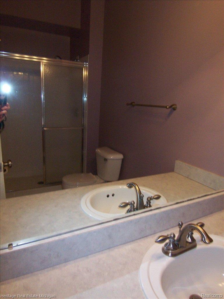 2547 Ravine Side North Howell, MI 48843 - Photo 16 of 23 Master Bathroom
