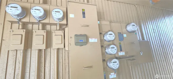 $1,200,000 | 425 H Street Northeast, Auburn, WA 98002