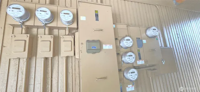 $1,200,000 | 425 H Street Northeast, Auburn, WA 98002