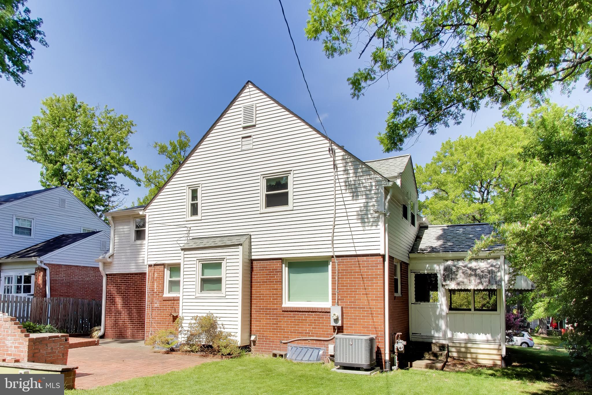 5707 Greenleaf Road Cheverly, MD 20743 - Photo 30 of 40 Charming home with lush greenery.