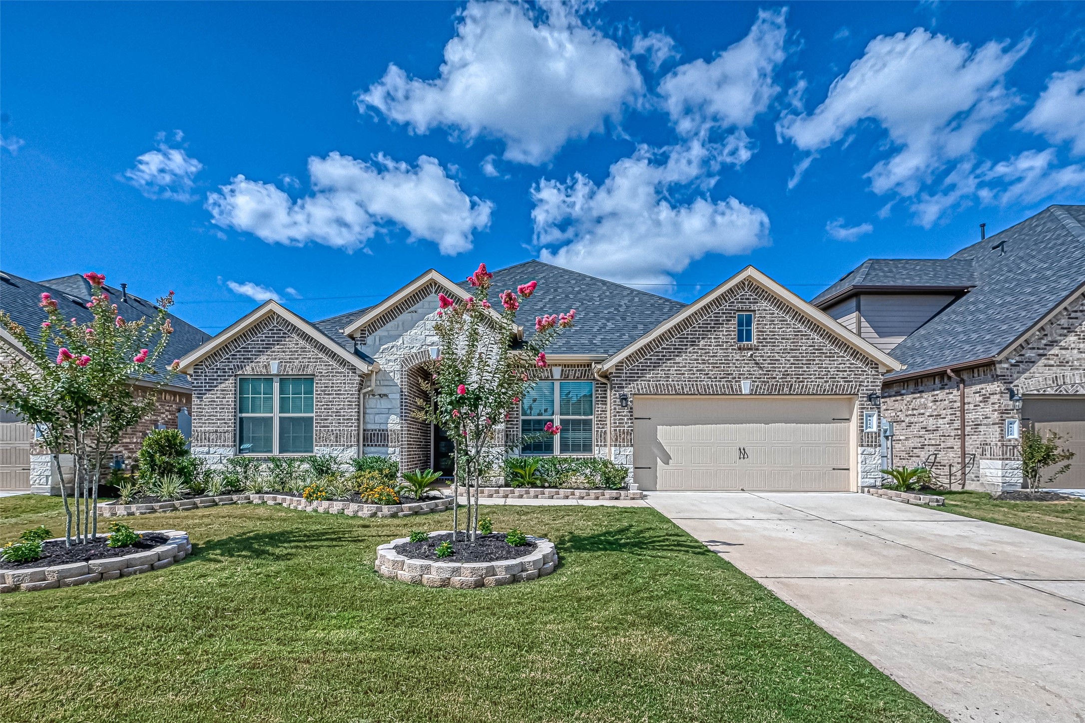 5826 Euclid Loop Rosenberg, TX 77469 - Photo 1 of 48