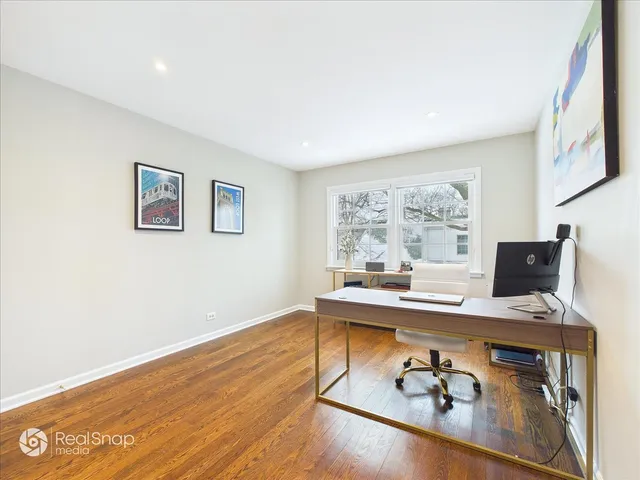 $749,000 | 339 Greenleaf Avenue, Unit D, Wilmette, IL 60091