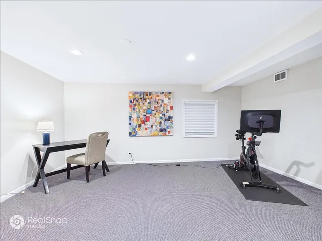 $749,000 | 339 Greenleaf Avenue, Unit D, Wilmette, IL 60091