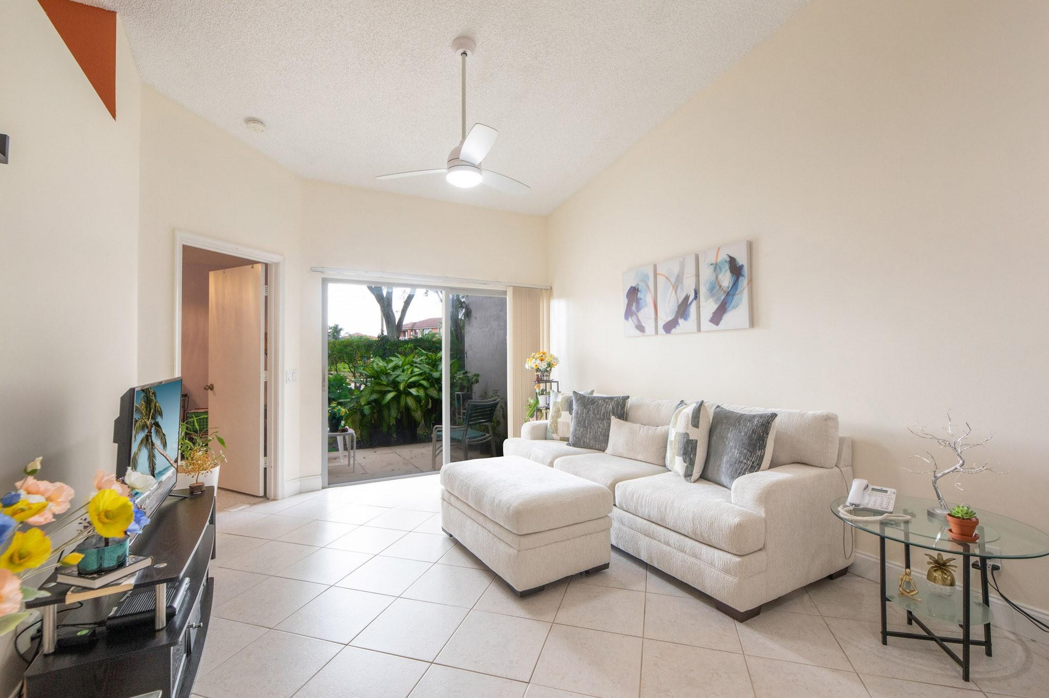 11632 Southwest 19th Street Miramar, FL 33025 - Photo 5 of 32 Photo 5