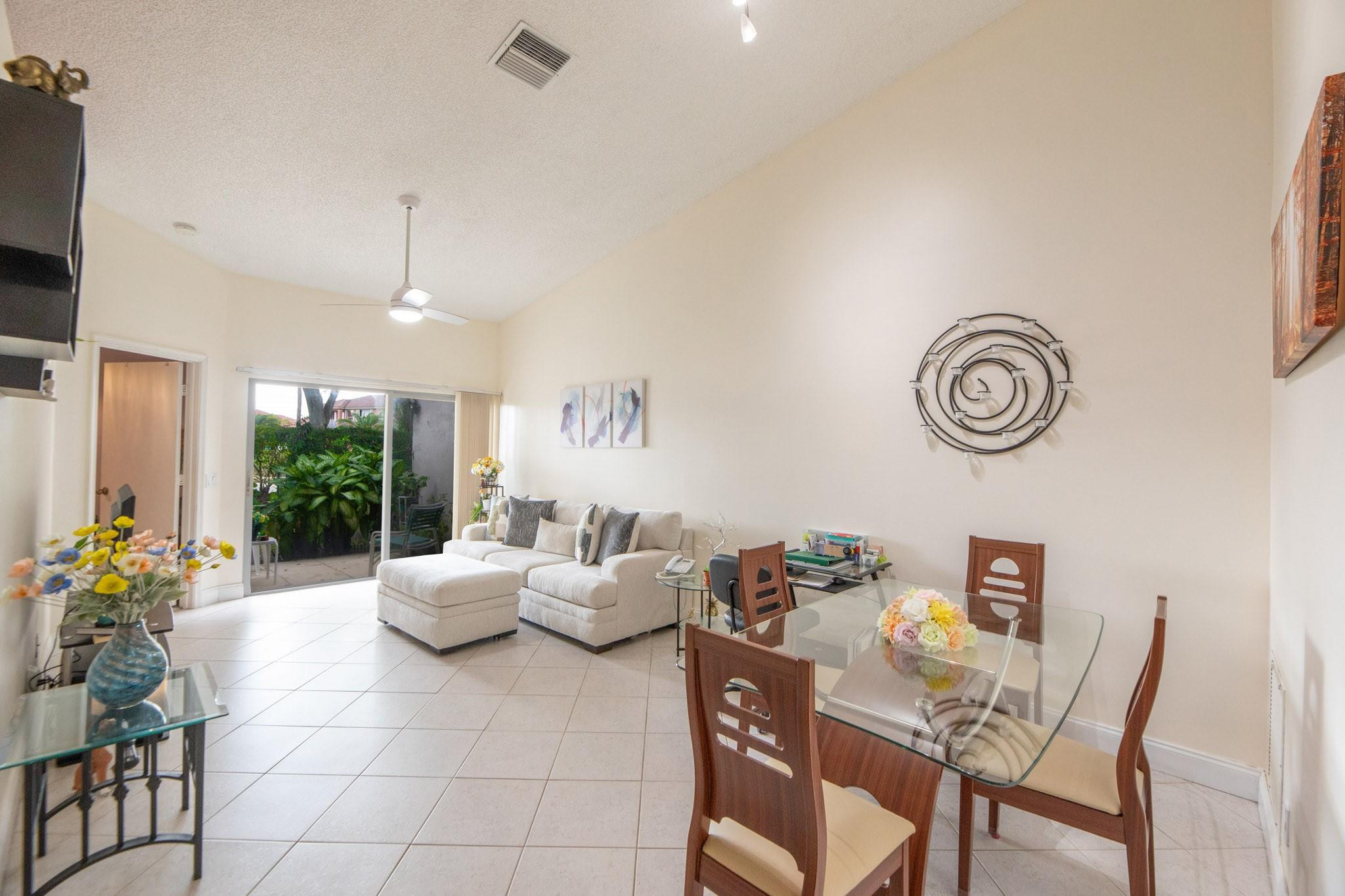 11632 Southwest 19th Street Miramar, FL 33025 - Photo 9 of 32 Photo 9