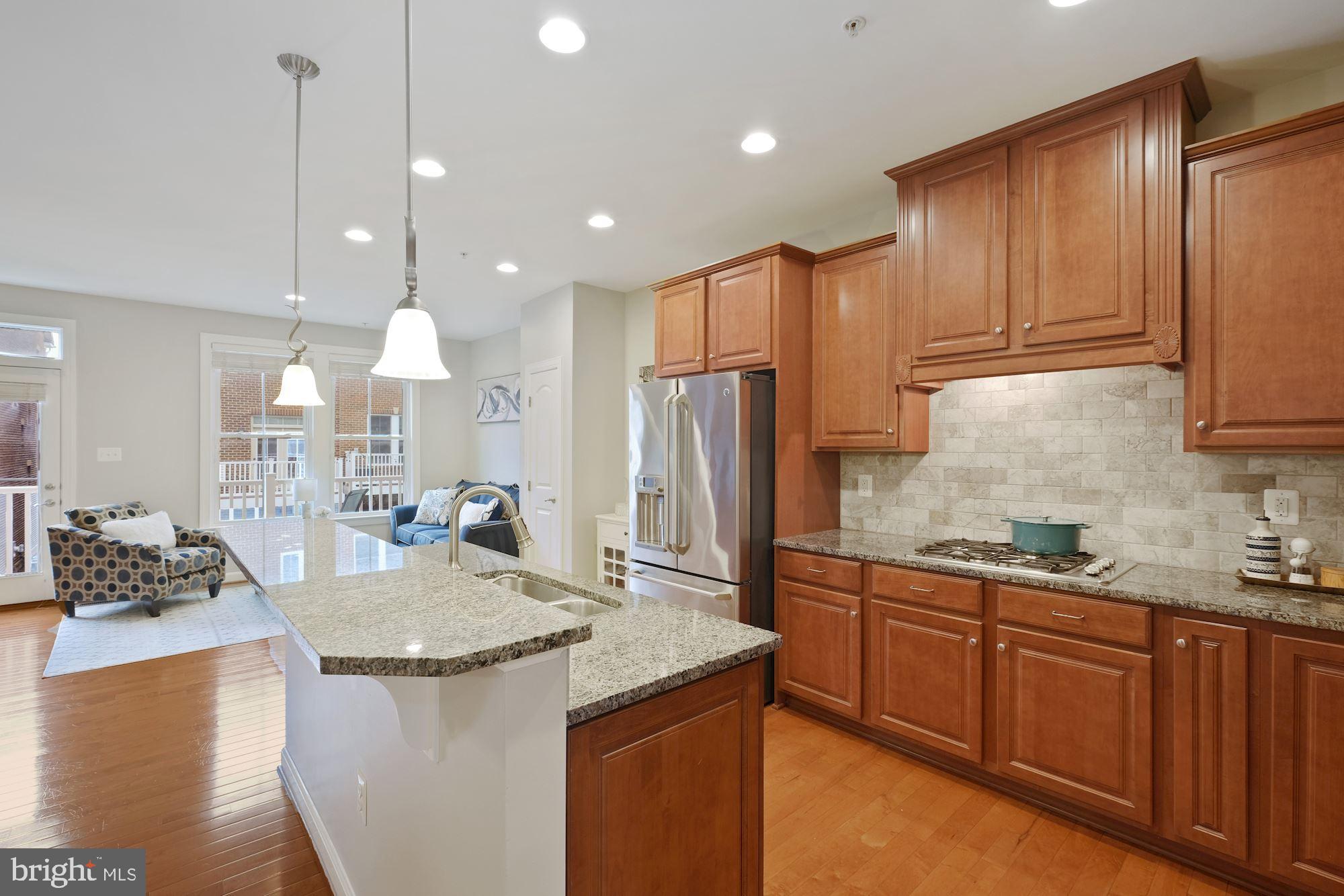 534 Rudbeckia Place Gaithersburg, MD 20878 - Photo 2 of 34 Main Level - Kitchen