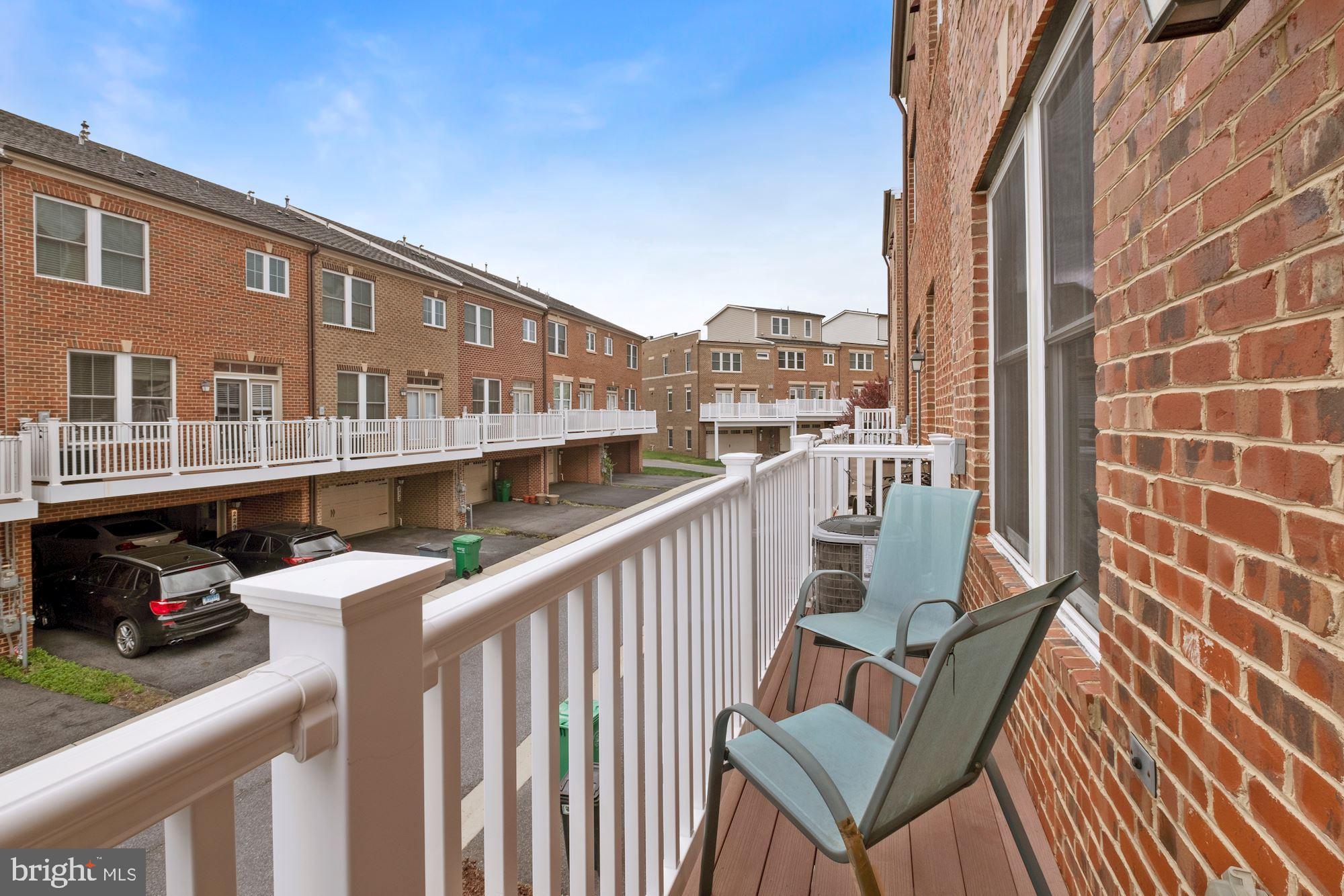 534 Rudbeckia Place Gaithersburg, MD 20878 - Photo 21 of 34 Deck
