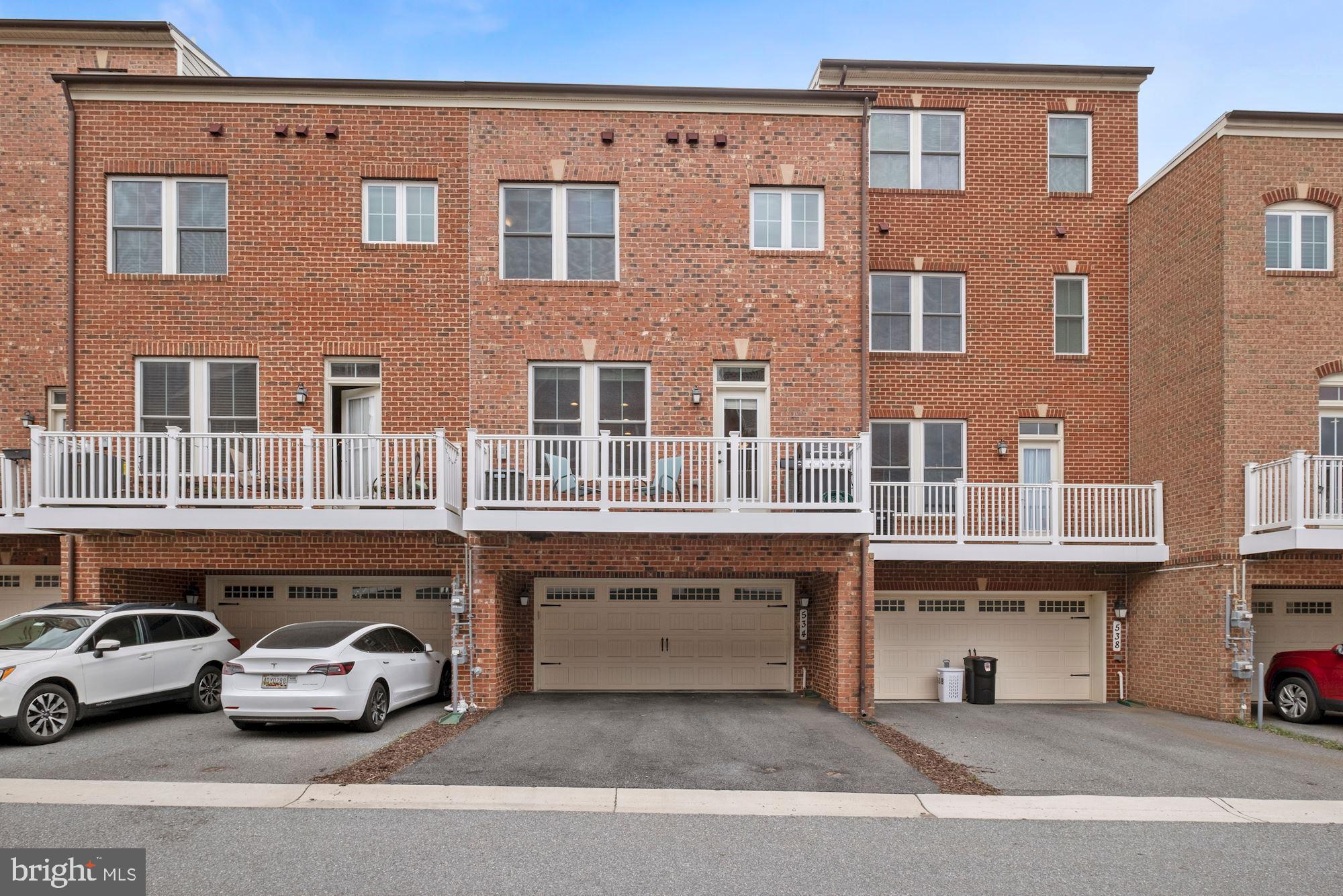534 Rudbeckia Place Gaithersburg, MD 20878 - Photo 27 of 34 2 Car Garage