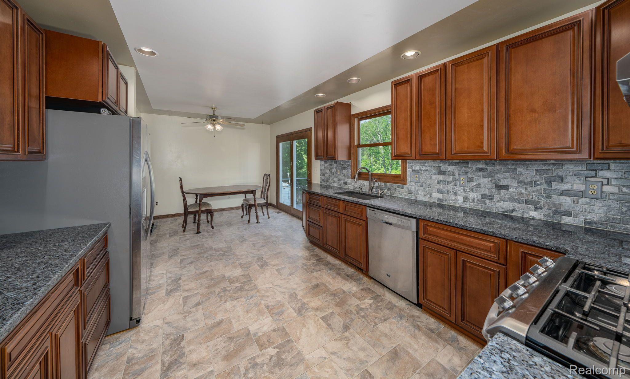 5578 Rochester Road Dryden, MI 48428 - Photo 39 of 72 Gallery Image 39