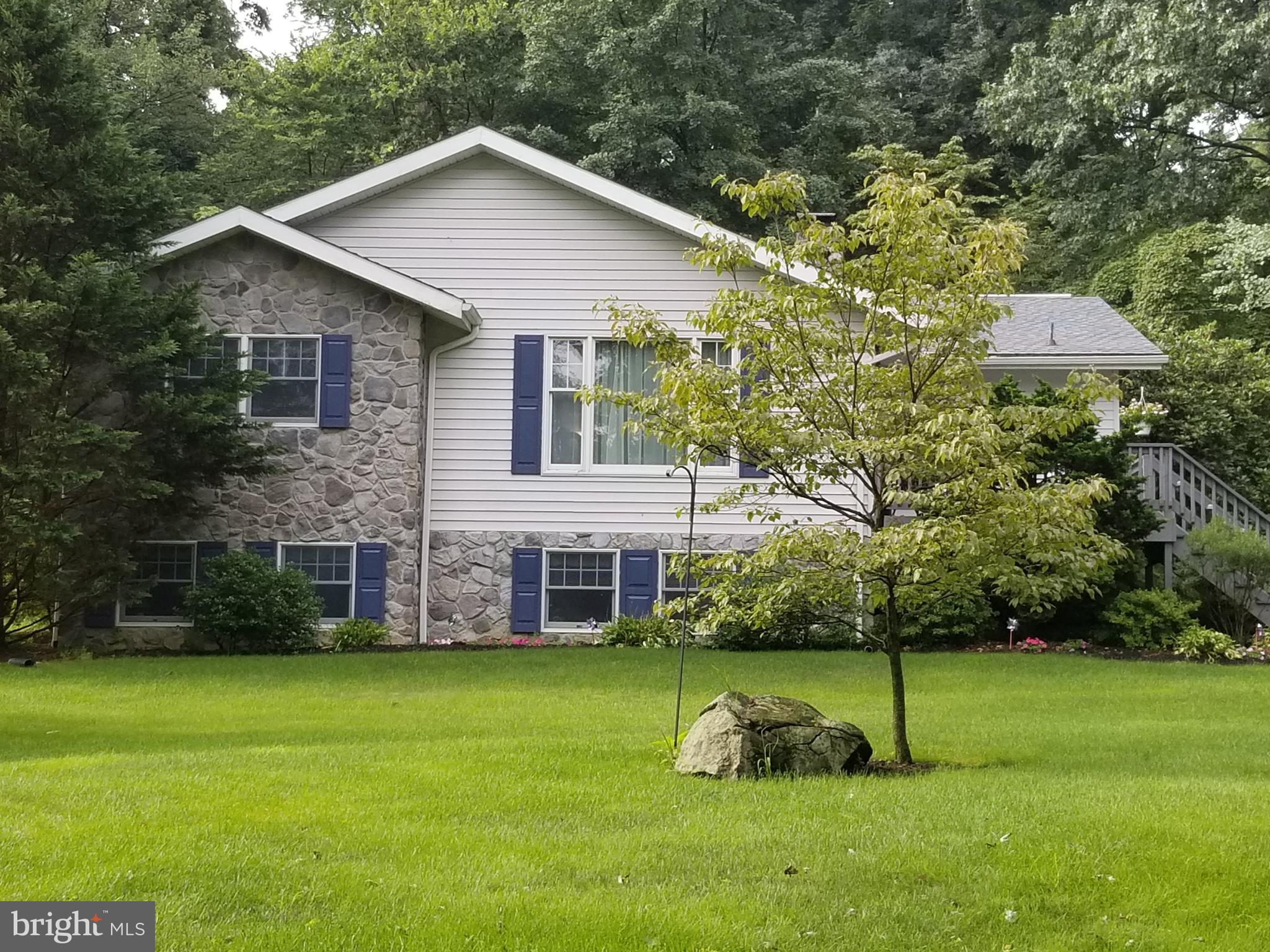1030 Epler Road Middletown, PA 17057 - Photo 35 of 37 Property in the Summer