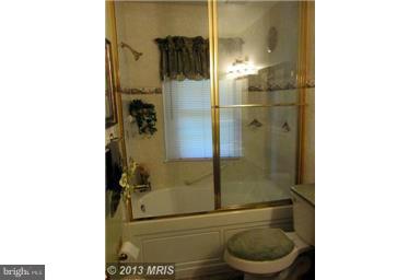 9605 Temple Hill Road Clinton, MD 20735 - Photo 8 of 15 Bath