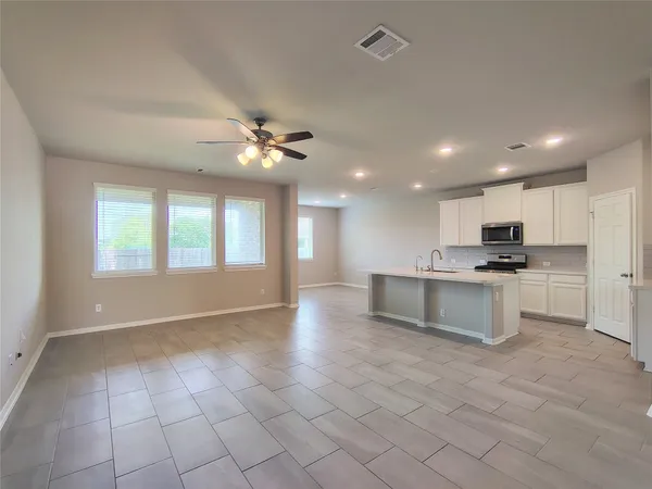 $2,200 | 9822 Willow Crown Lane, Richmond, TX 77406