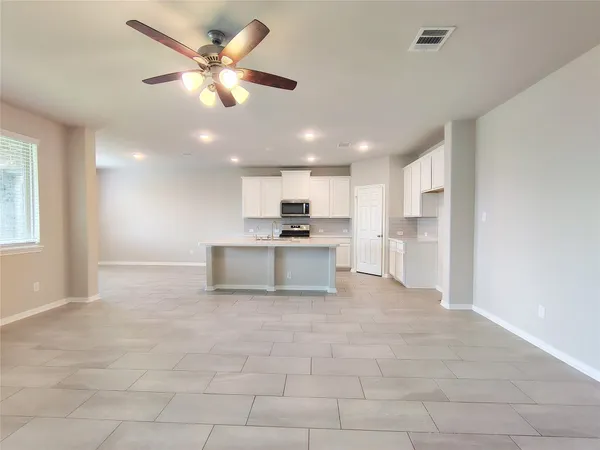 $2,200 | 9822 Willow Crown Lane, Richmond, TX 77406