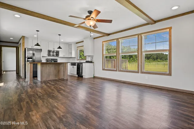 $550,000 | 4948 New Savannah Road, Unit 1, Burgaw, NC 28425