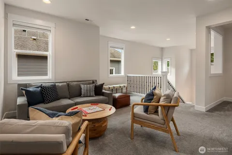 $1,849,999 | 474 5th Avenue Northeast, Issaquah, WA 98029