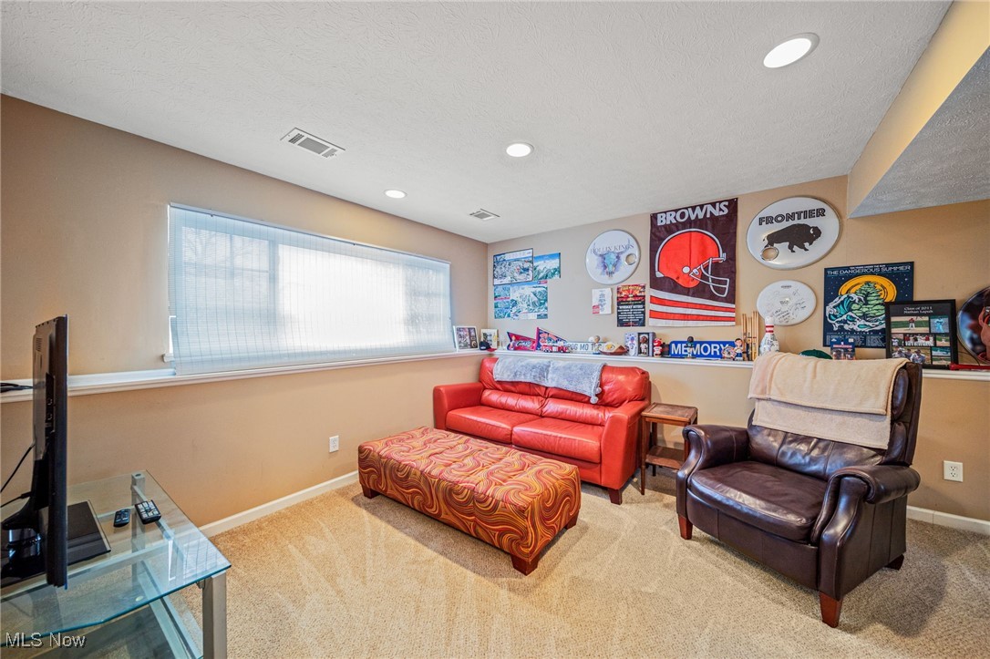 5645 Reef Road Mentor, OH 44060 - Photo 19 of 38 Gallery Image 19