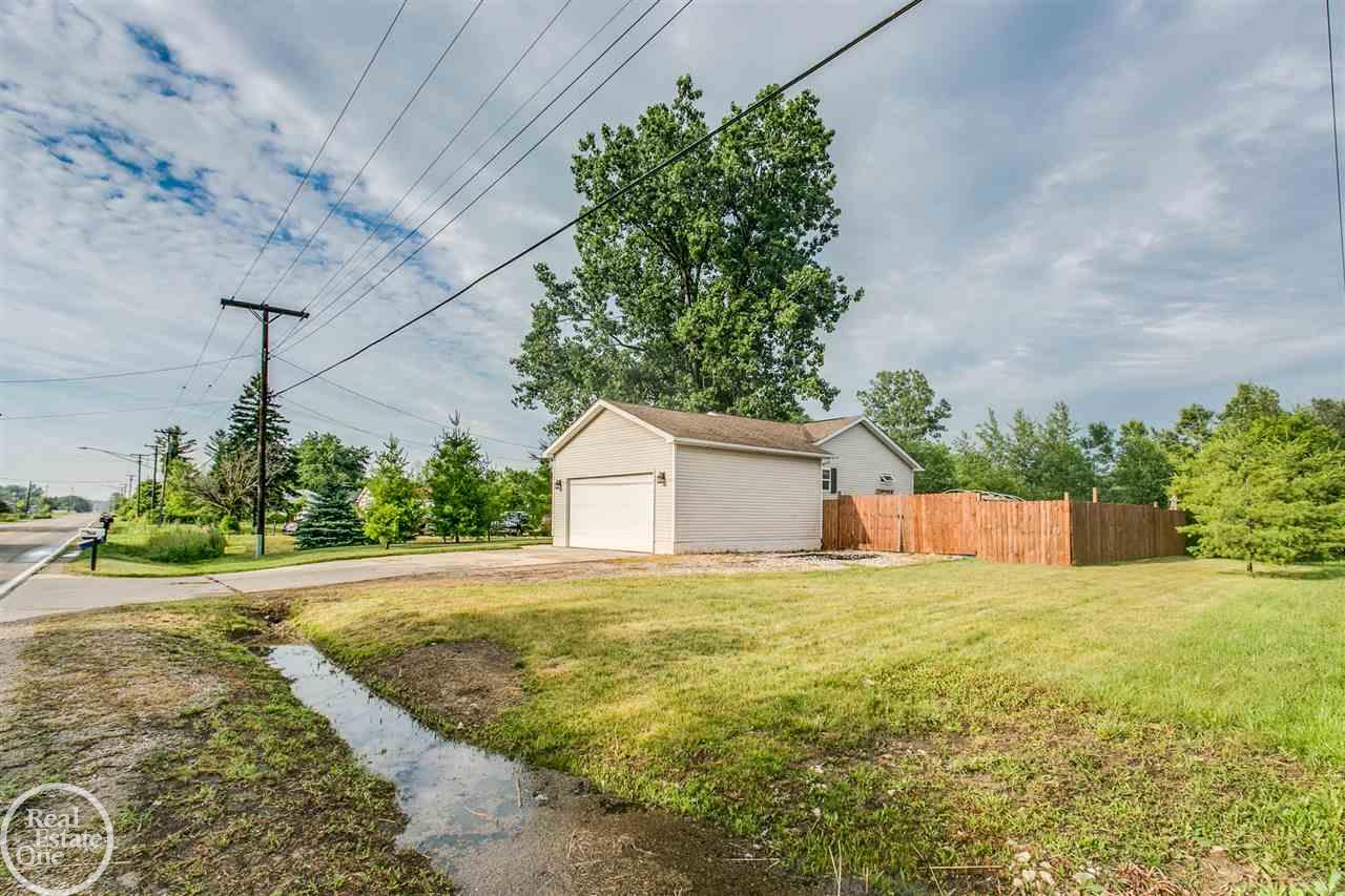 1020 Minnesota Road Port Huron, MI 48060 - Photo 20 of 31