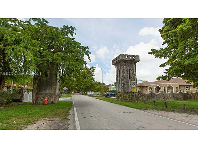 5767 Southwest 35th Street Miami, FL 33155 - Photo 17 of 18 a black and white photo of a garden