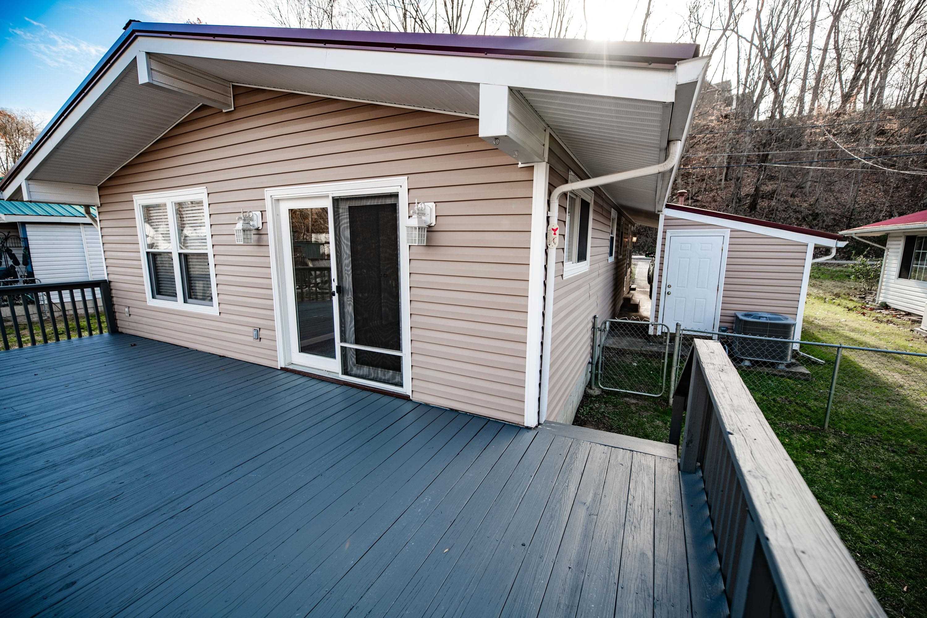 435 Spring Road Huntington, WV 25705 - Photo 3 of 15 Gallery Image 3