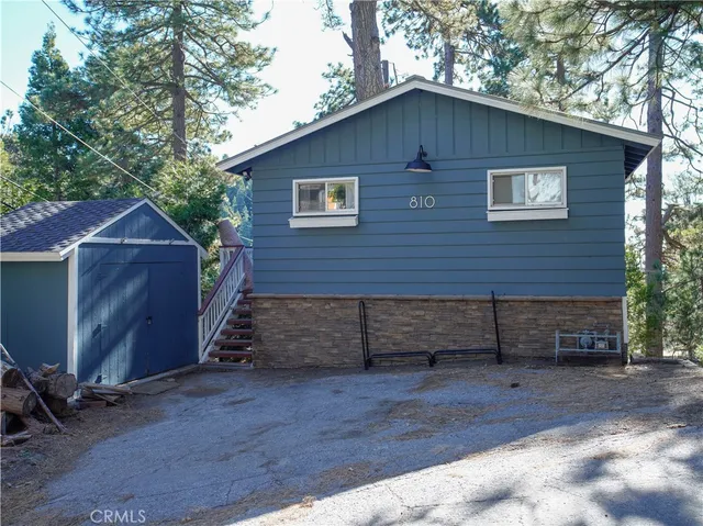 $2,500 | 810 West Victoria Court, Lake Arrowhead, CA 92352