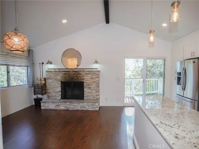 $2,500 | 810 West Victoria Court, Lake Arrowhead, CA 92352